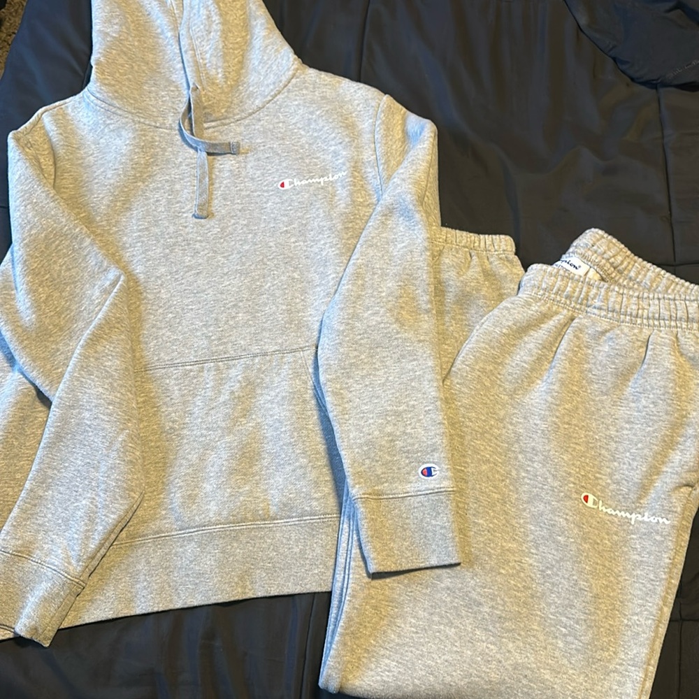 Champion joggers set; please read
